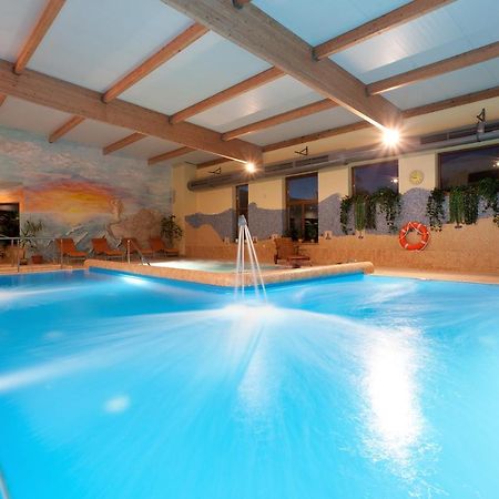 Jantar-Spa Kompleks Wypoczynkowo-Rehabilitacyjny Нехоже Экстерьер фото